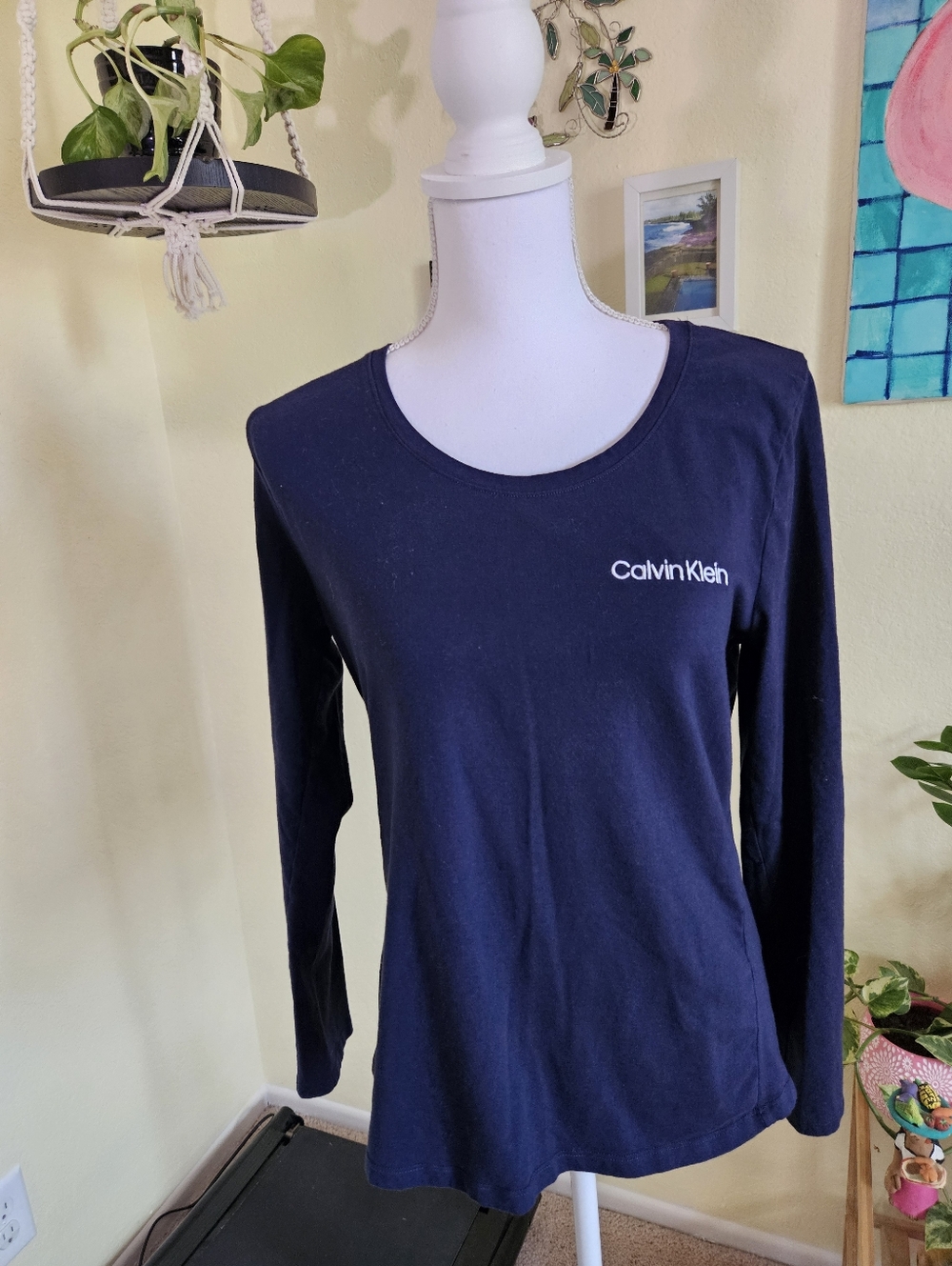 Calvin Klein Navy Long Sleeve Crewneck Top with Logo Sz L